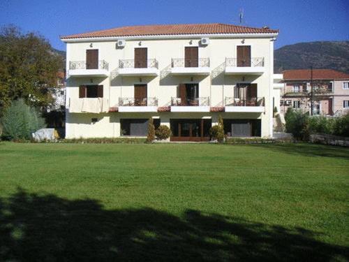 Aroanios Hotel Klitoria Exterior foto