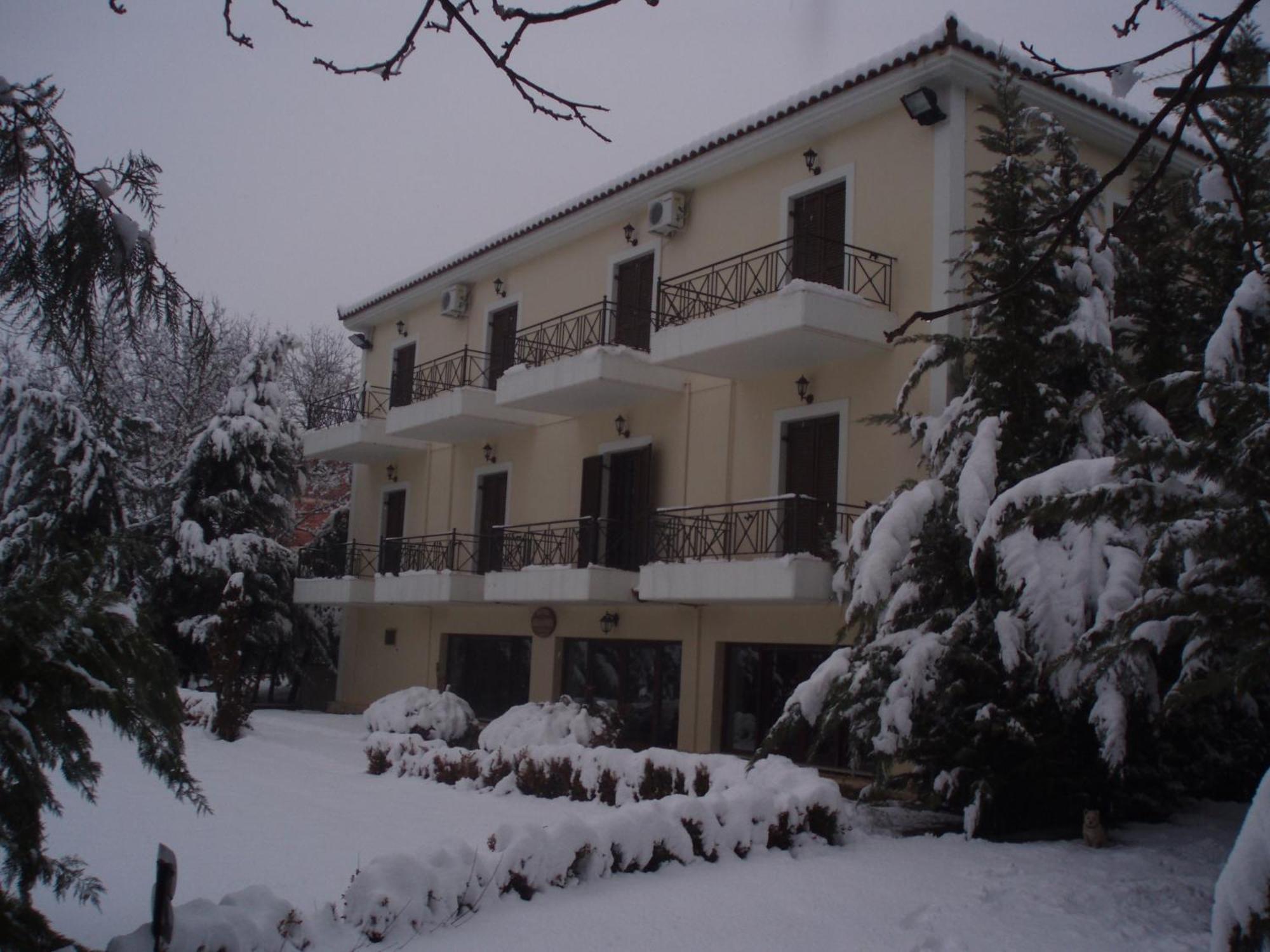 Aroanios Hotel Klitoria Exterior foto